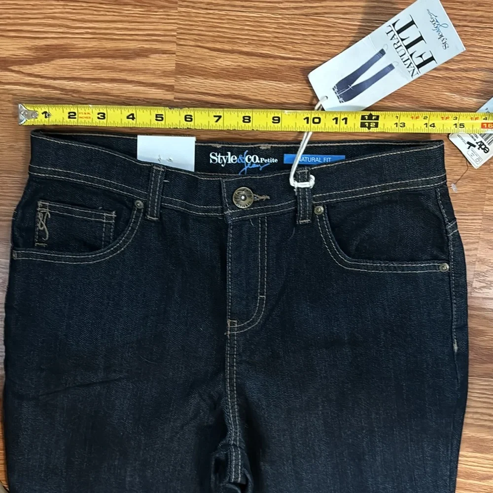 NWT Style & Co. Dark Wash Natural Fit Jeans (Sits at Natural Waist) Size 6 Short
